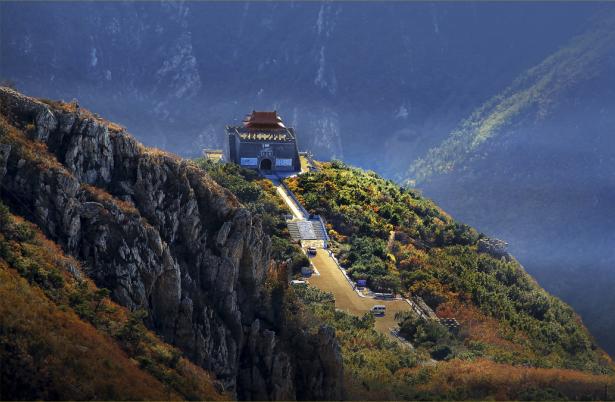 重阳佳节逢十一   登高“避灾”揽胜黑山