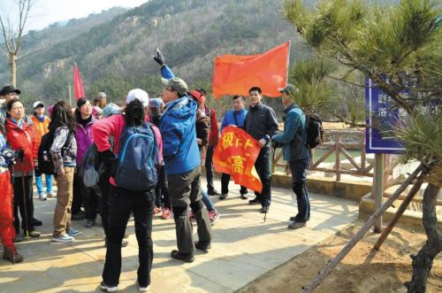 巧过大黑山“崩溃坡”